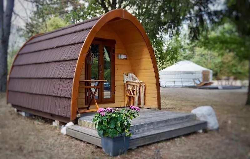 Cabane En Bois Pod 2 Champfromier Luxury tent