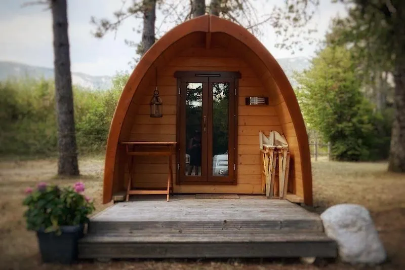 Cabane En Bois Pod 2 Champfromier