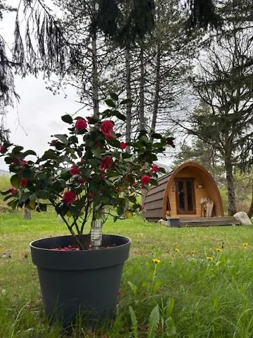 Luxury tent Cabane En Bois Pod 2 Champfromier France